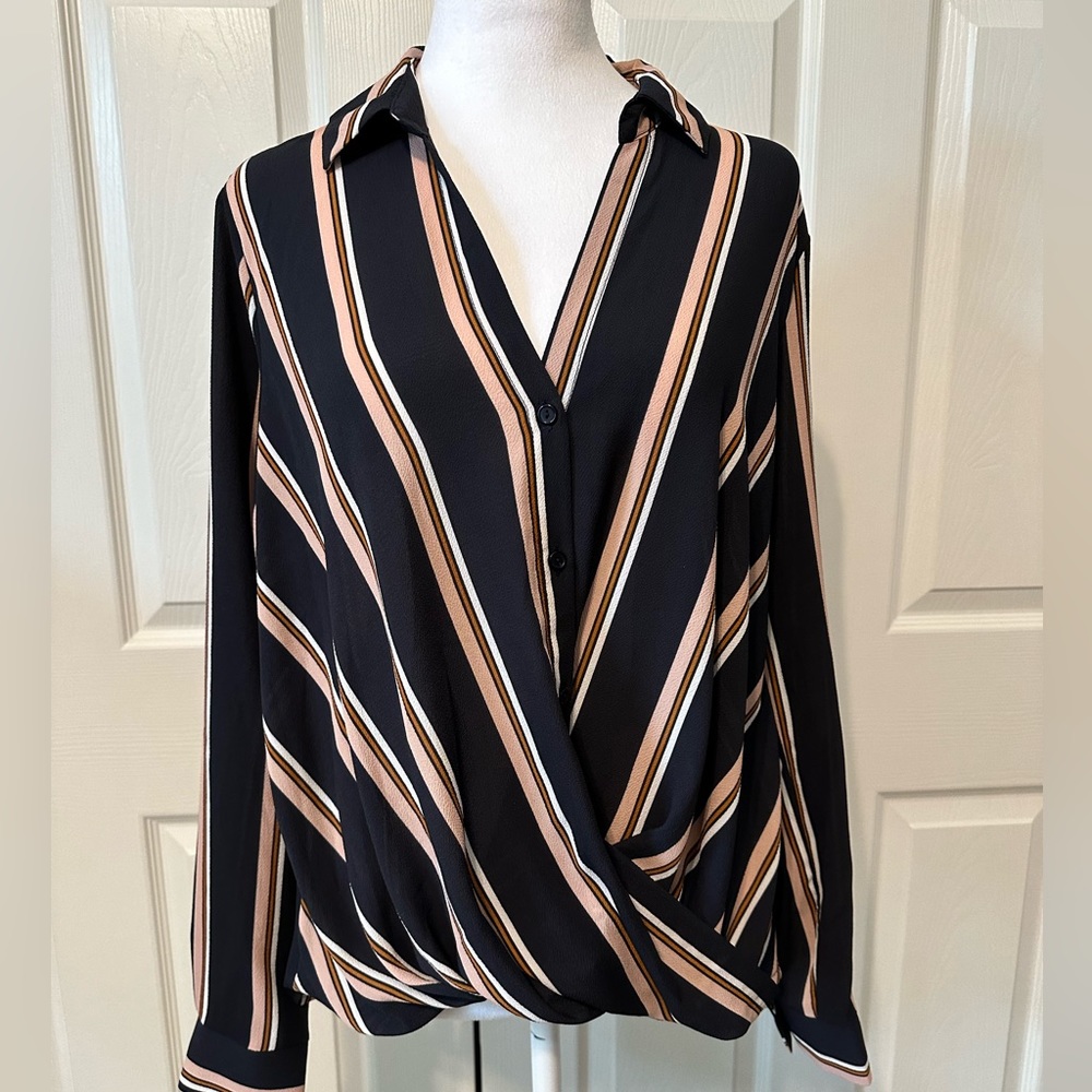 All in Favor, twist hem, long sleeve, striped top, medium